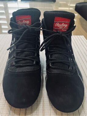 SZ 6 (big boy)Rawlings Black High-Top Cleats with Red Logo Patch